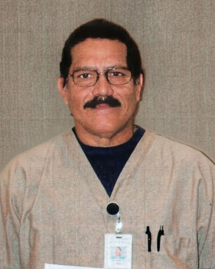 Salvador Flores Profile Photo