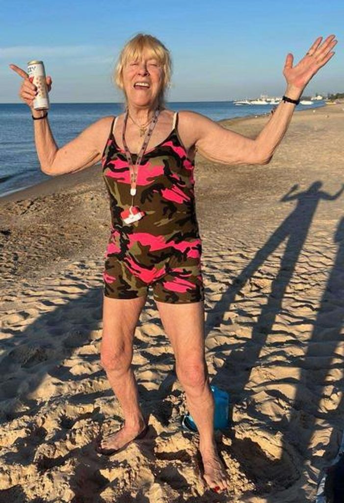 Deborah Lynn Serrato (Helge)