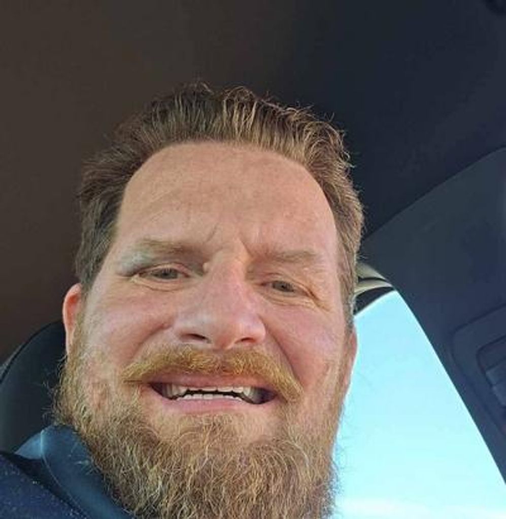 Justin Estes Profile Photo