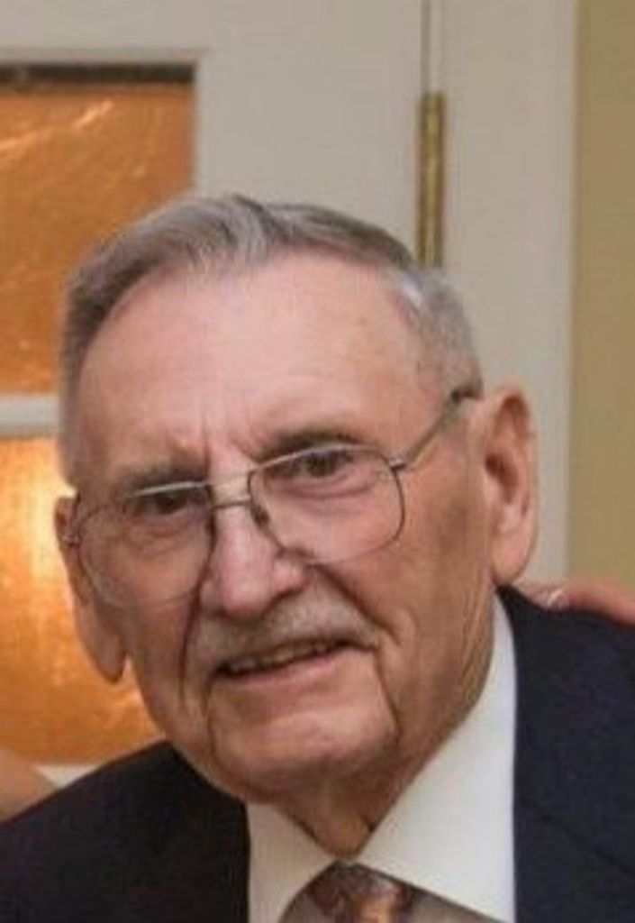 Frank Ray Mitchell Profile Photo