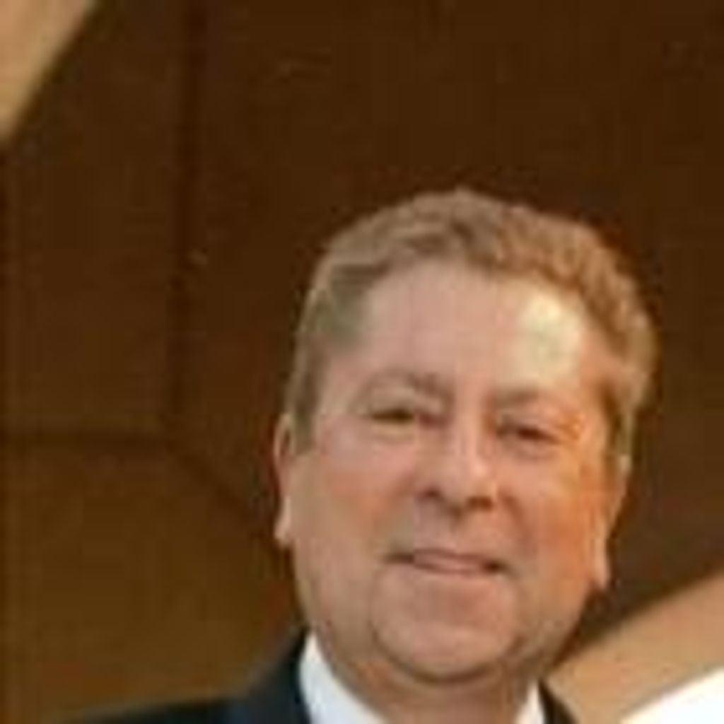 Michael J Savarin Jr