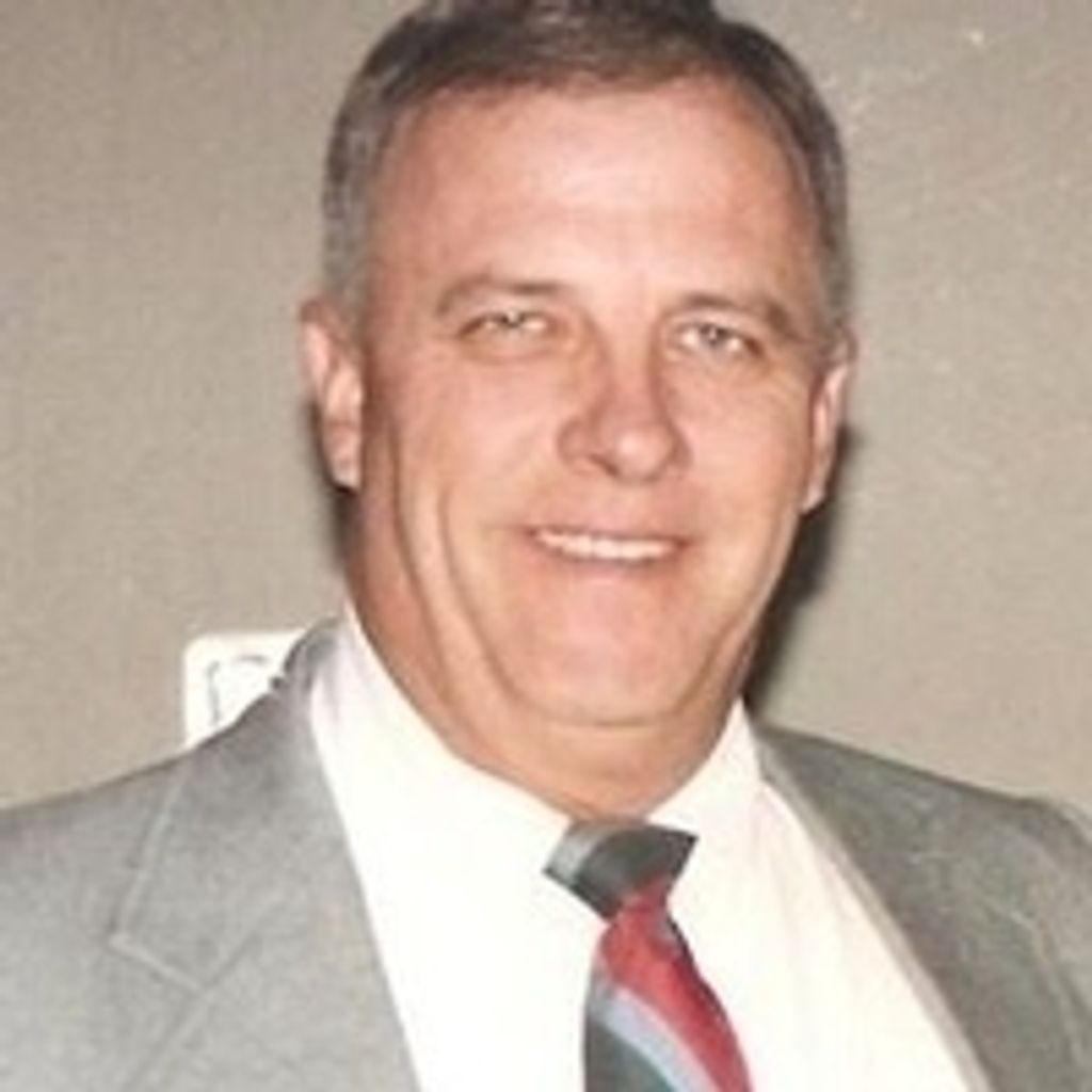 Edward L Arndts, Jr