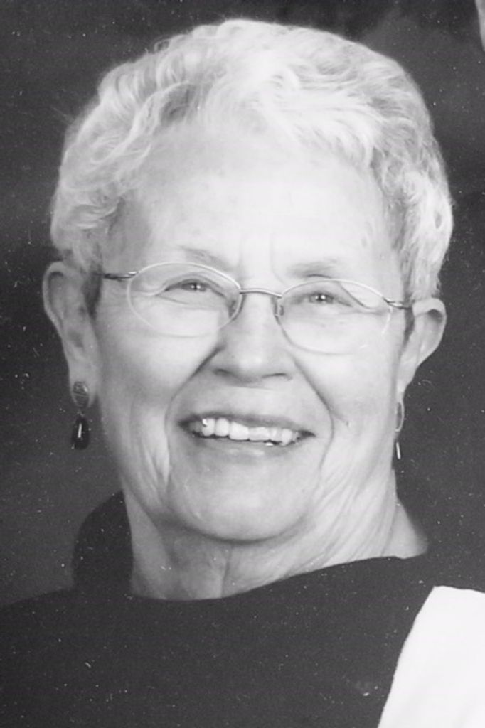 Marilyn Lois (Schmidt)  Truckenbrod