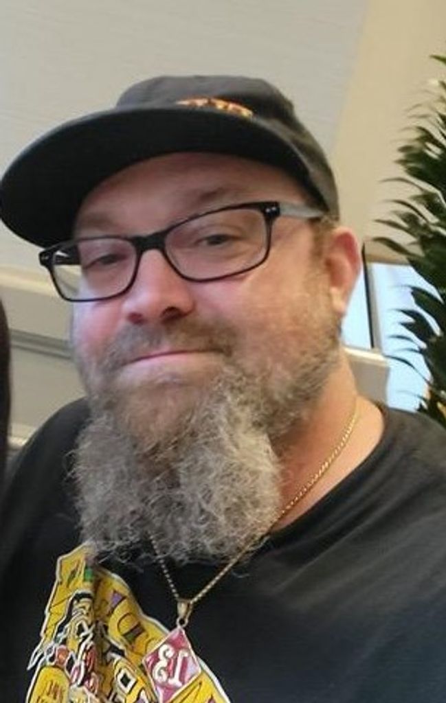 Justin Elliott Hicks