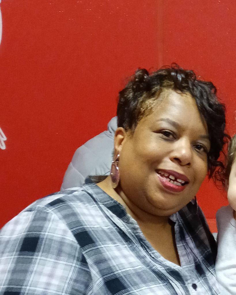 Tracey Cobbins Profile Photo