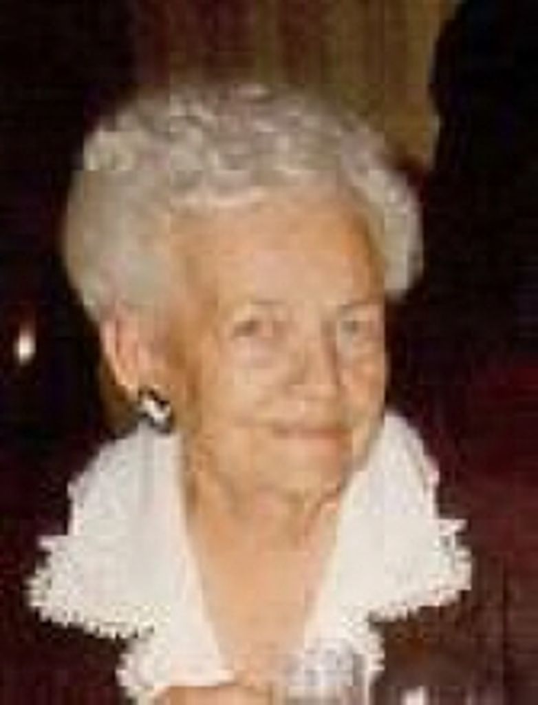 Arlene  Marieta Newcombe