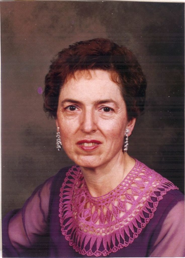 Lola Lorraine Wall Profile Photo