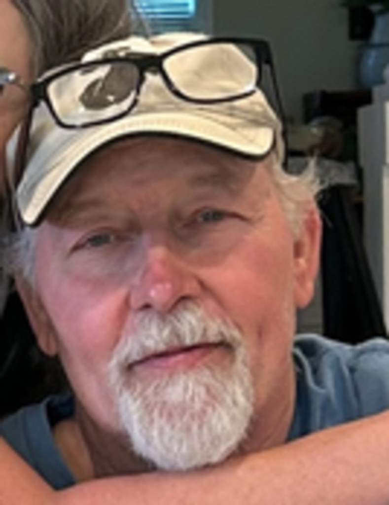 Christopher Scott Elliott Profile Photo
