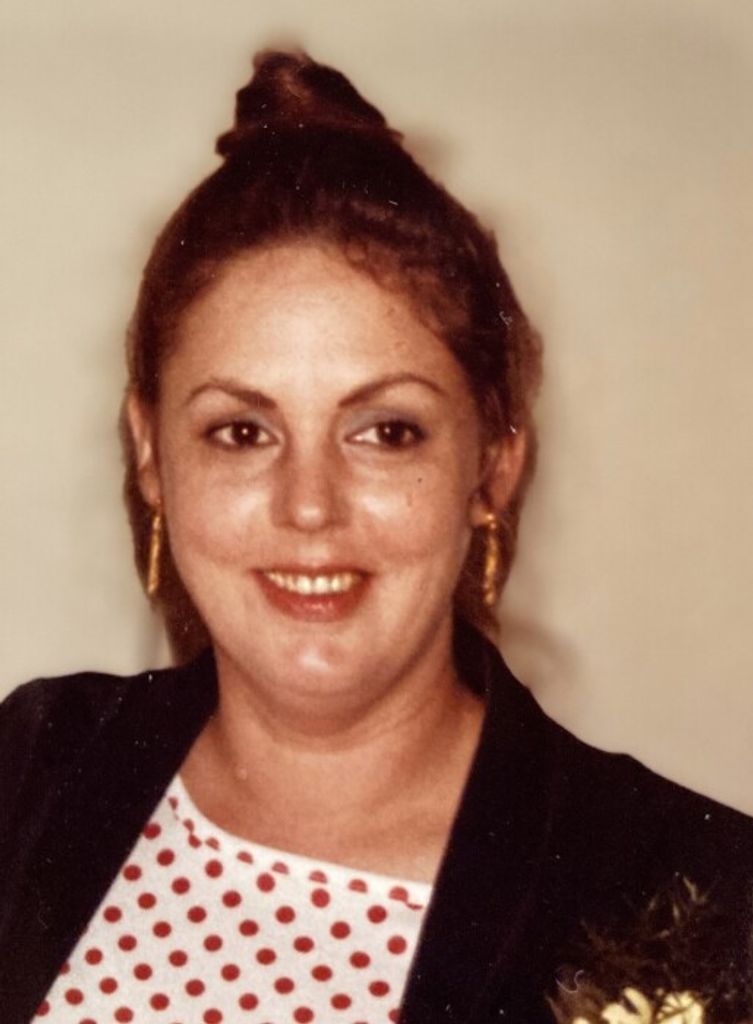Anna Hoffmann Profile Photo