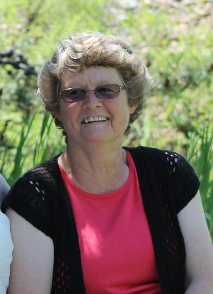 Annette J Vander Ven