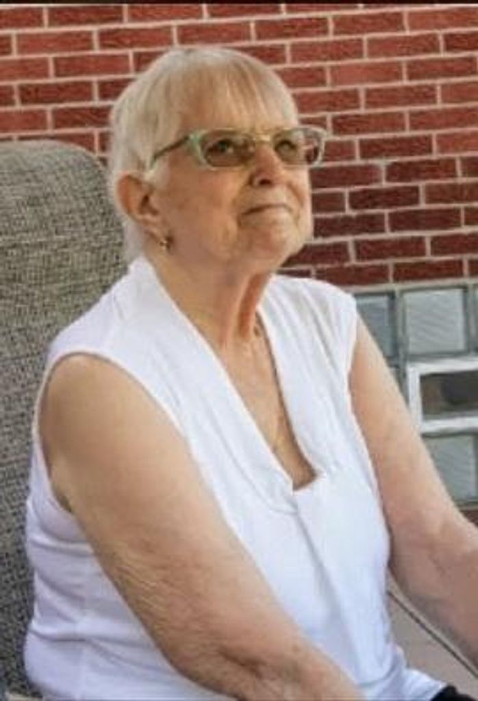 Doris A (Jefferson) Maxton Profile Photo