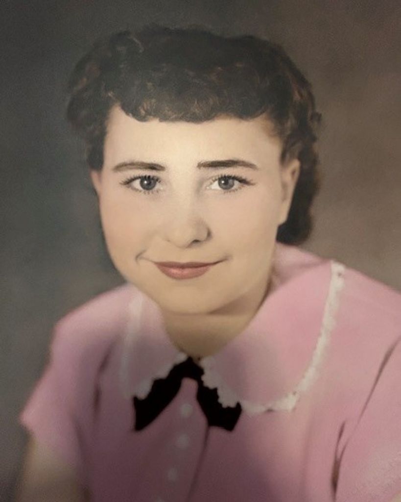 Mary E Davis