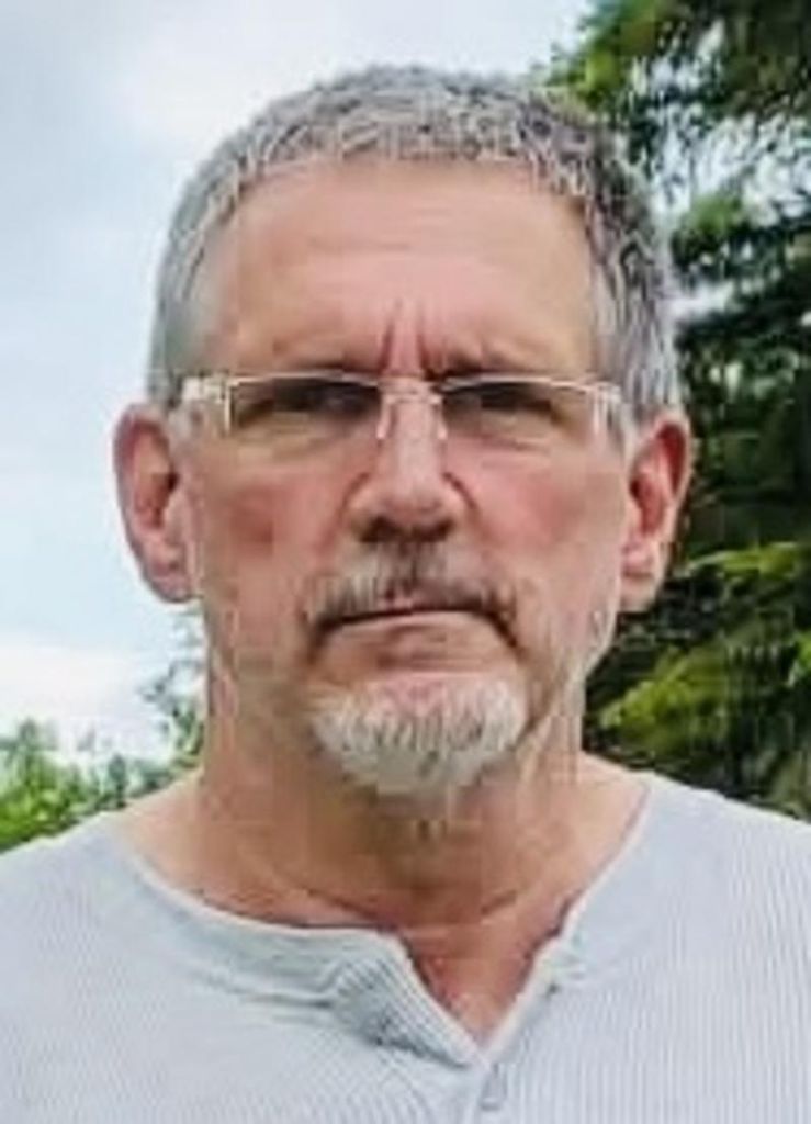 Evan Zakrzewski Profile Photo