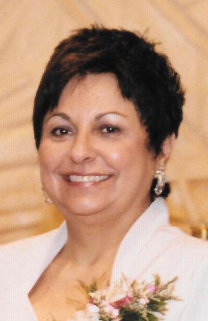 Elaine R. Baia