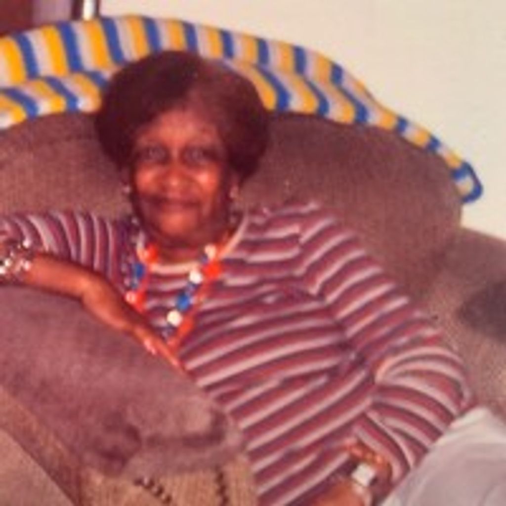 Lillian N Joyner