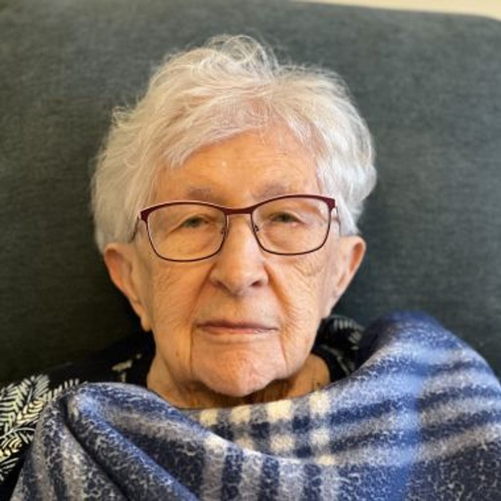 Mary Mackey