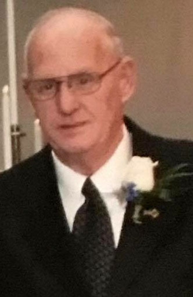 Carl  Edward Paschall
