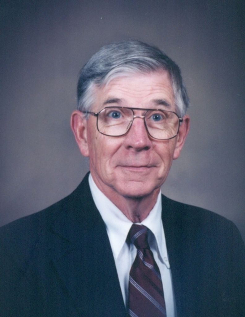 William Dorris Hall Profile Photo