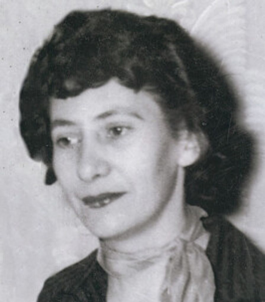 Lola Lawrence Profile Photo