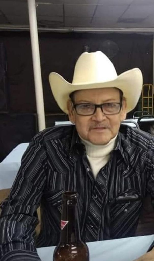 Zescario Benavides Profile Photo