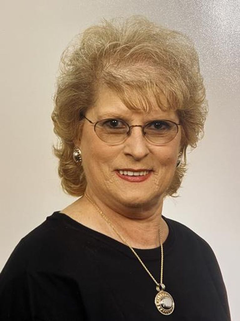 Maxine Bitzkie Janicek Profile Photo