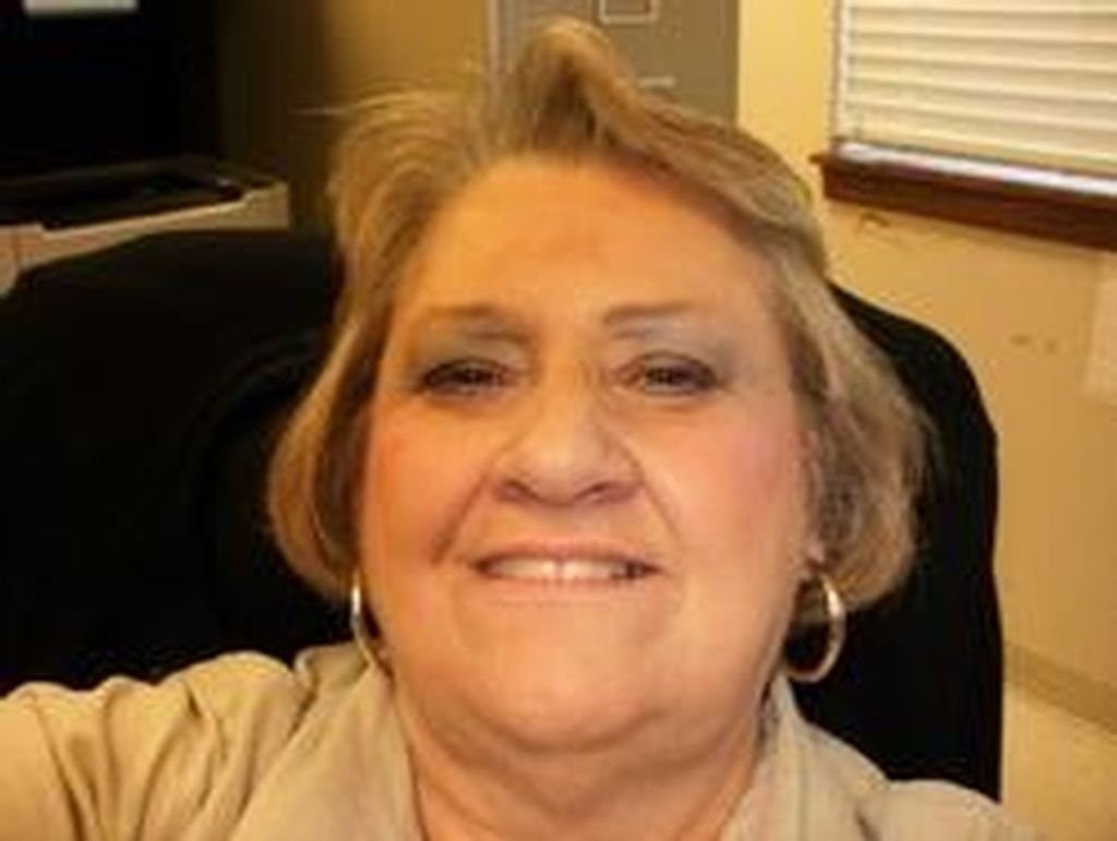 Bobbie Lewis Profile Photo