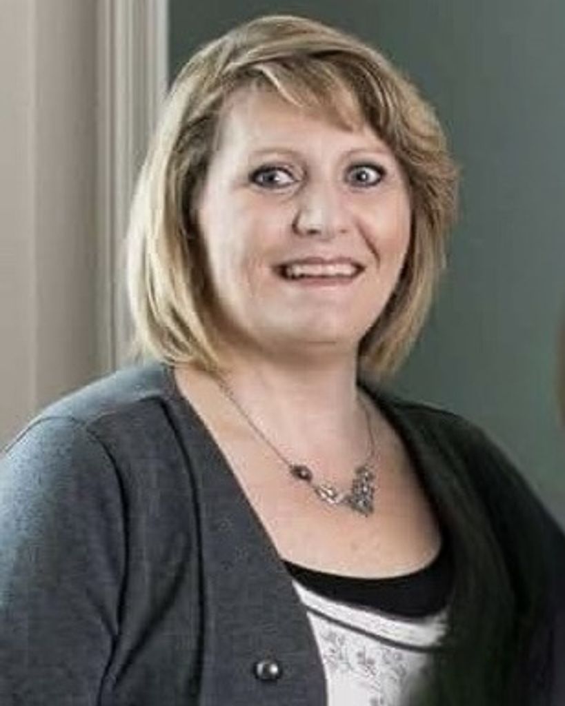 Lisa Robinson Knight