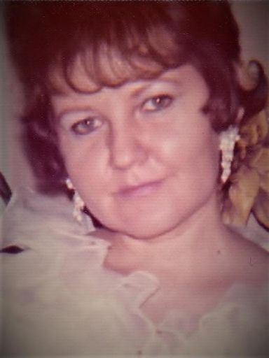 Photo of Jeannette Rita (Lewandowski)  Leitner