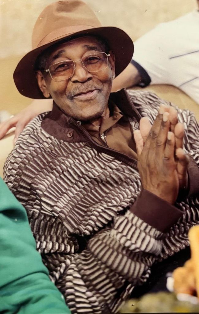 Larry Reynolds Profile Photo