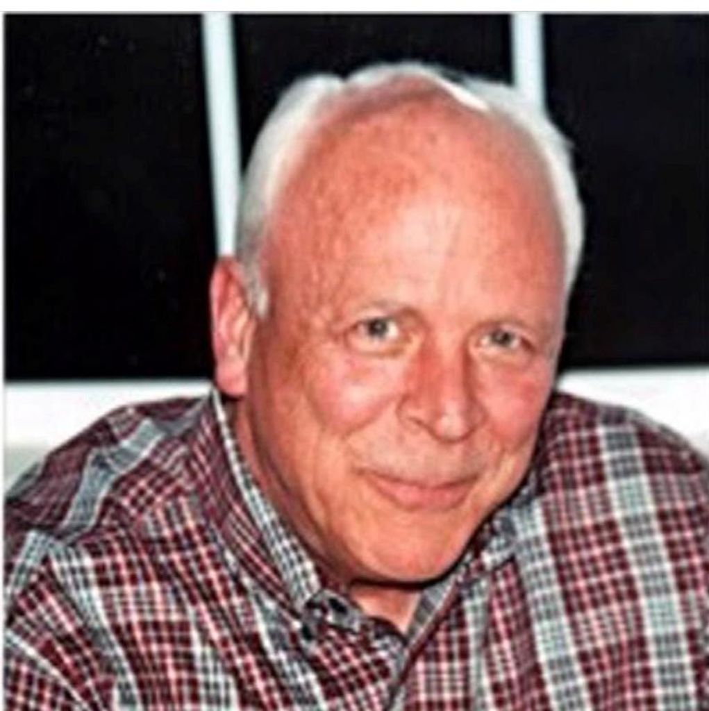 Robert James Shoens, Jr. Profile Photo