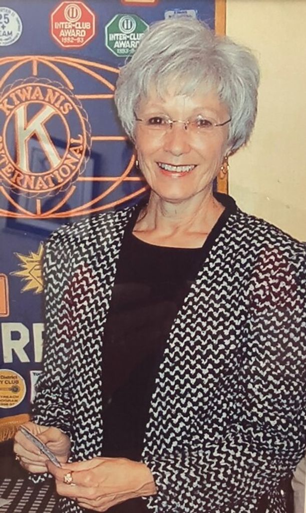 Anita Lee (Crow)  Vogel