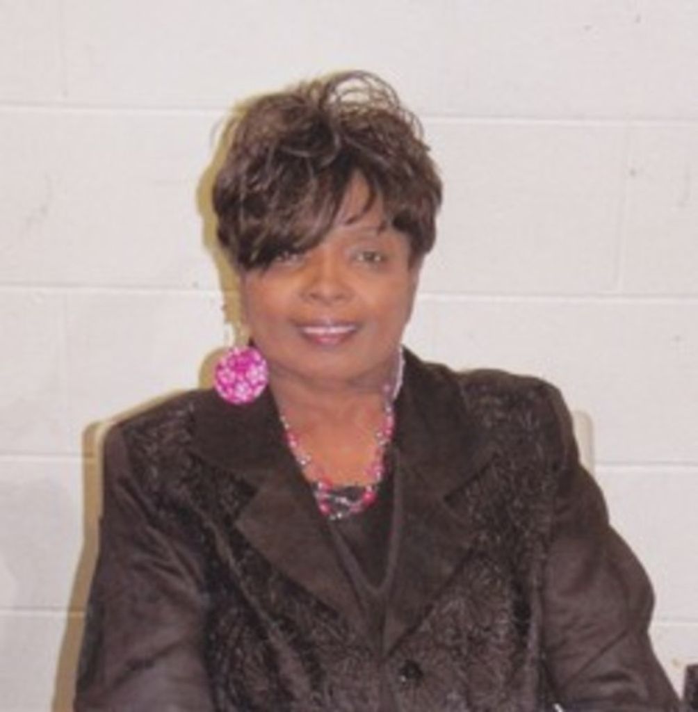 Clover Bolston Profile Photo