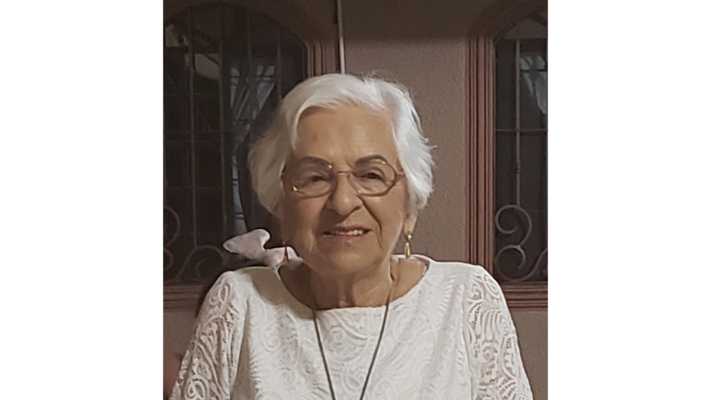Maria De Los Angeles Salazar