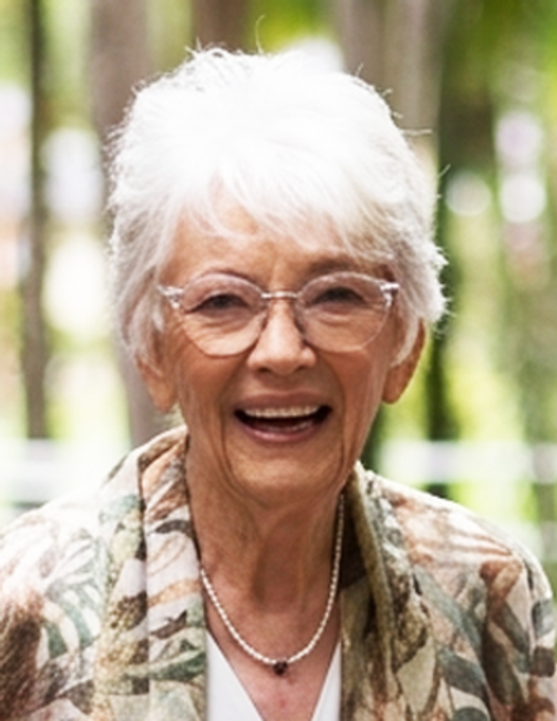 Dr. Julie Alexander Profile Photo