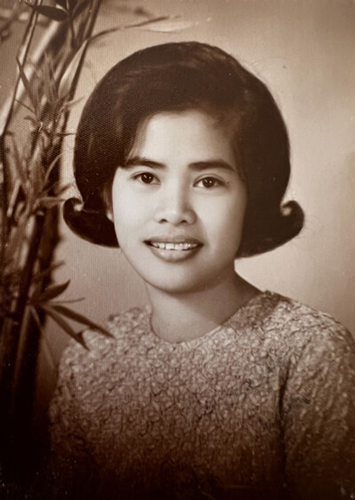 Dolores Uzarraga Mitra