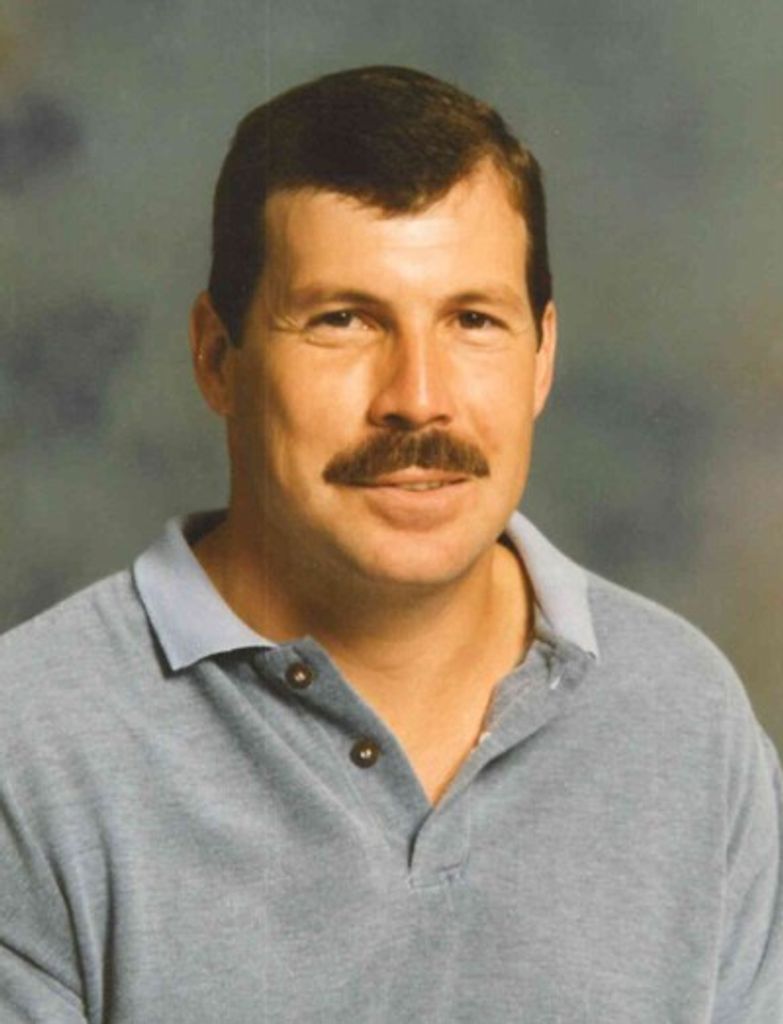 Robert "Rob" Lloyd Thomas, Jr. Profile Photo