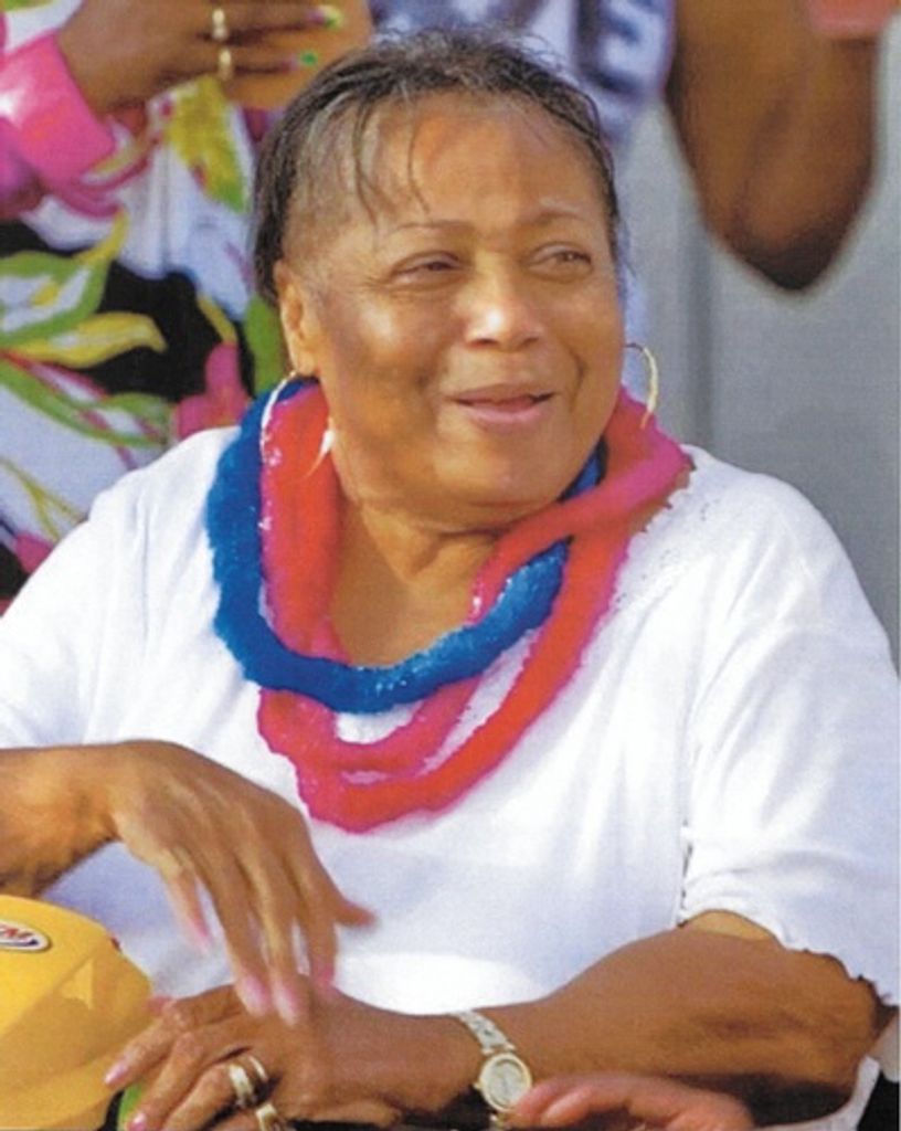 Shirley Ruth Mcknight