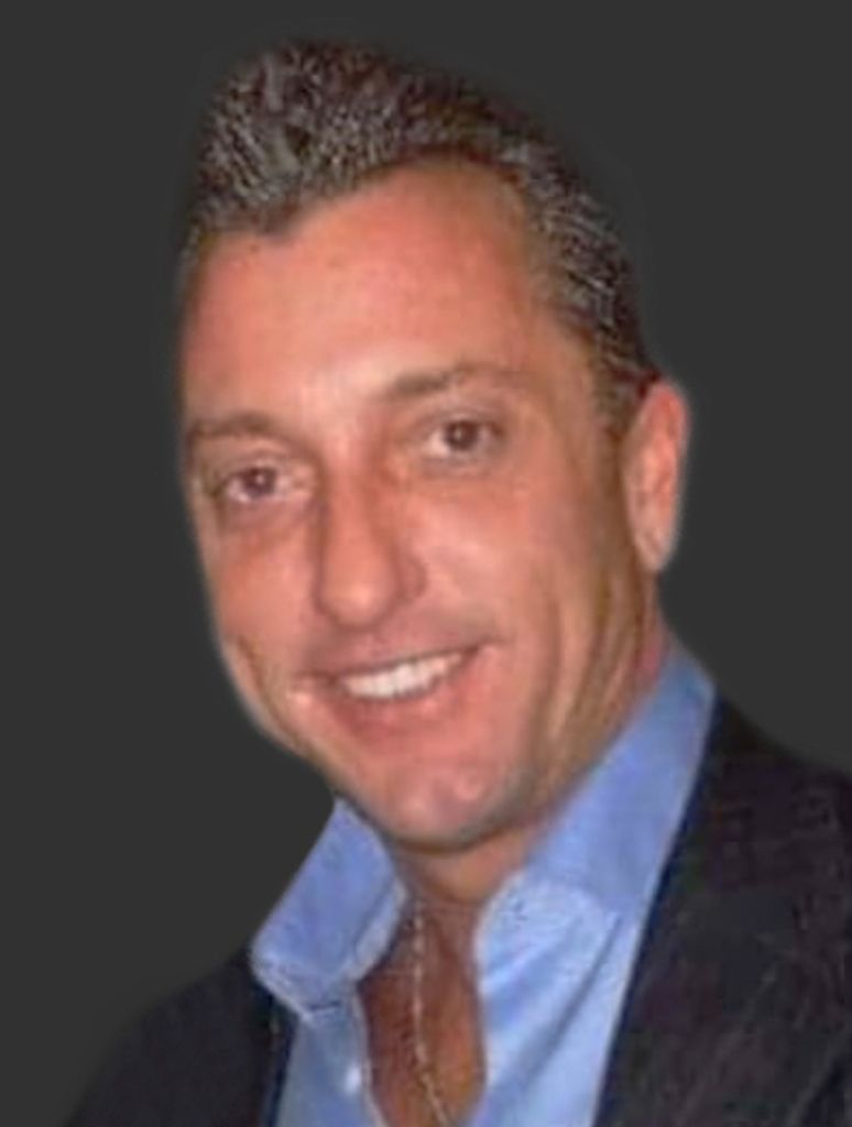 Jon Michael Robinett Profile Photo