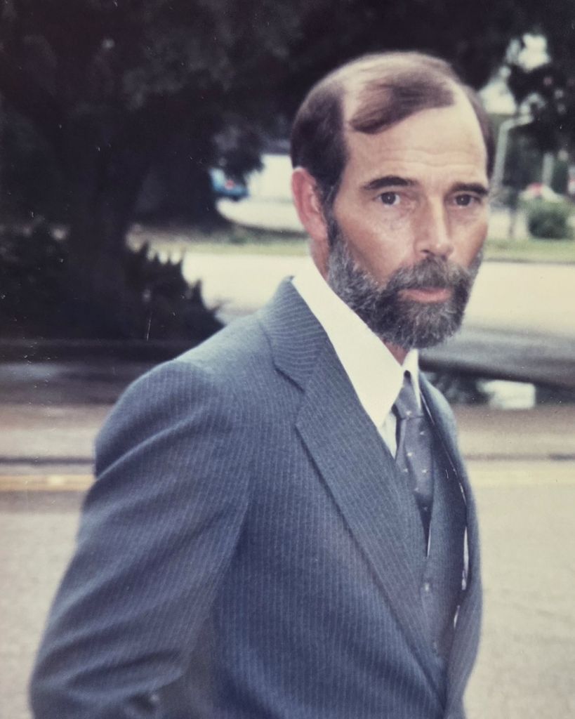 Lee Burton Grubaugh Profile Photo