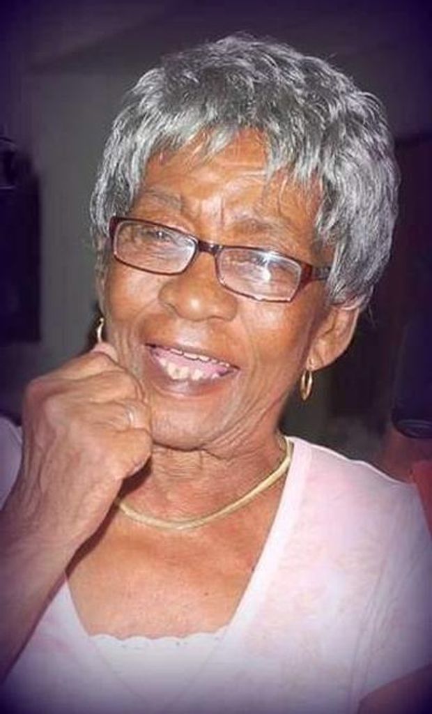 Dorias Elizabeth Robinson Profile Photo