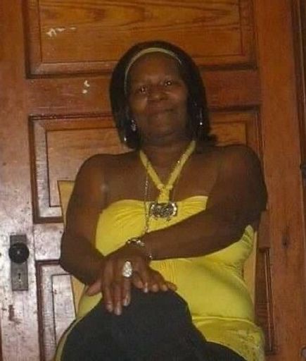 Carolyn Mariee Sheppard photo gallery thumbnail 36 of 112