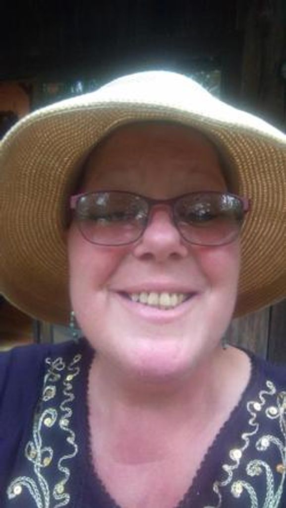 Tina M. Poppleton Profile Photo