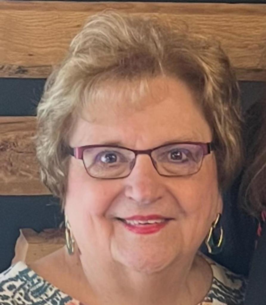 Janet Dinauer Profile Photo