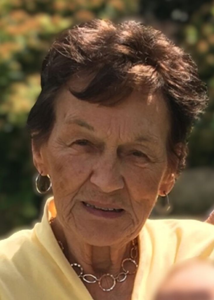 Lucille "Lovy" Kahle