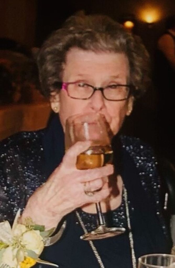 Pauline Lewis Henderson Profile Photo