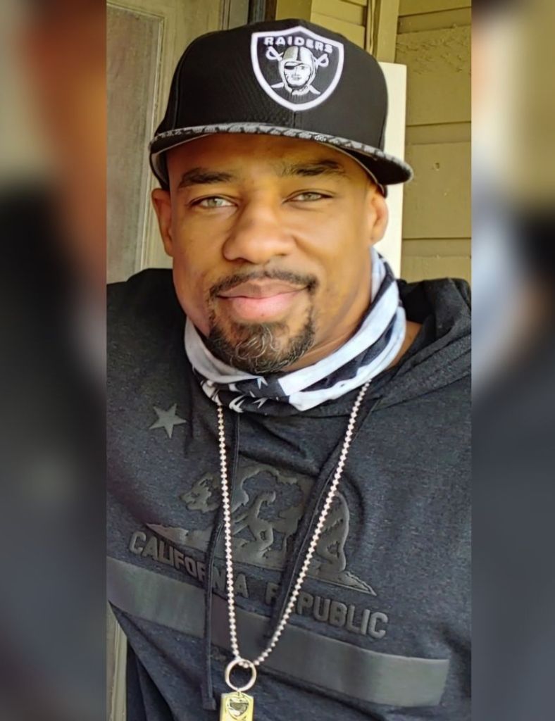 Thierry Lee Burston Profile Photo