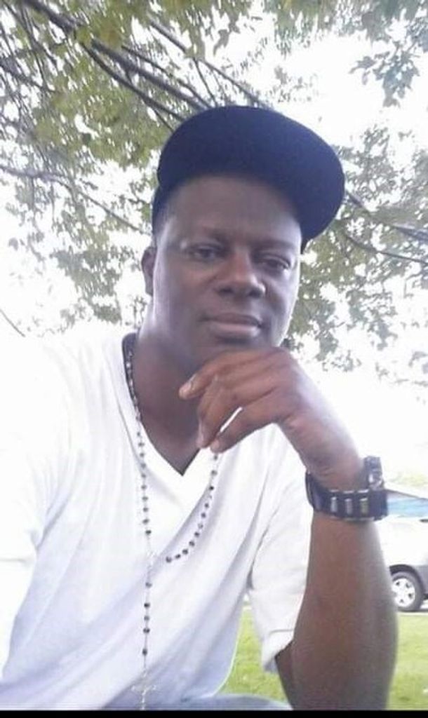 Emerson Tajohn Moses Profile Photo