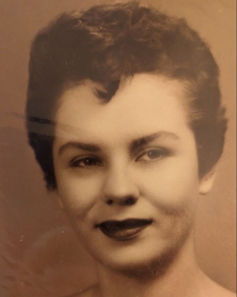 Sharon Elaine LaForest