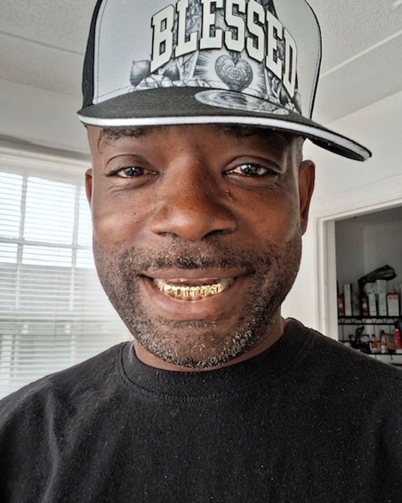 Mr. Carlos Hills Profile Photo