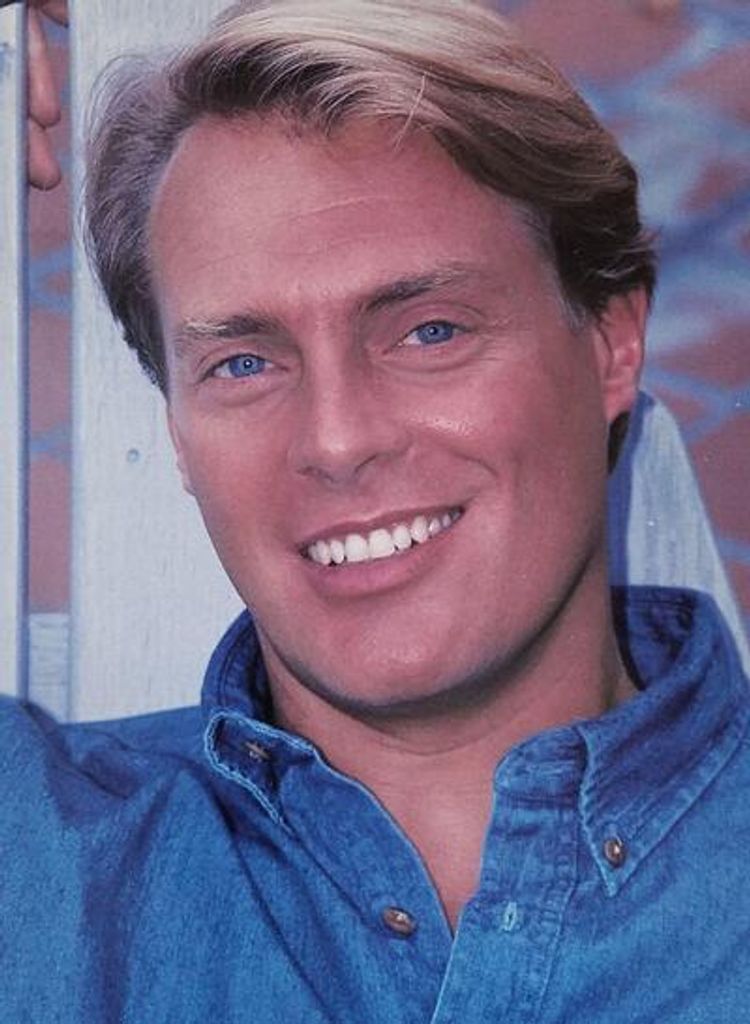 Terry Donald Tomlinson Profile Photo
